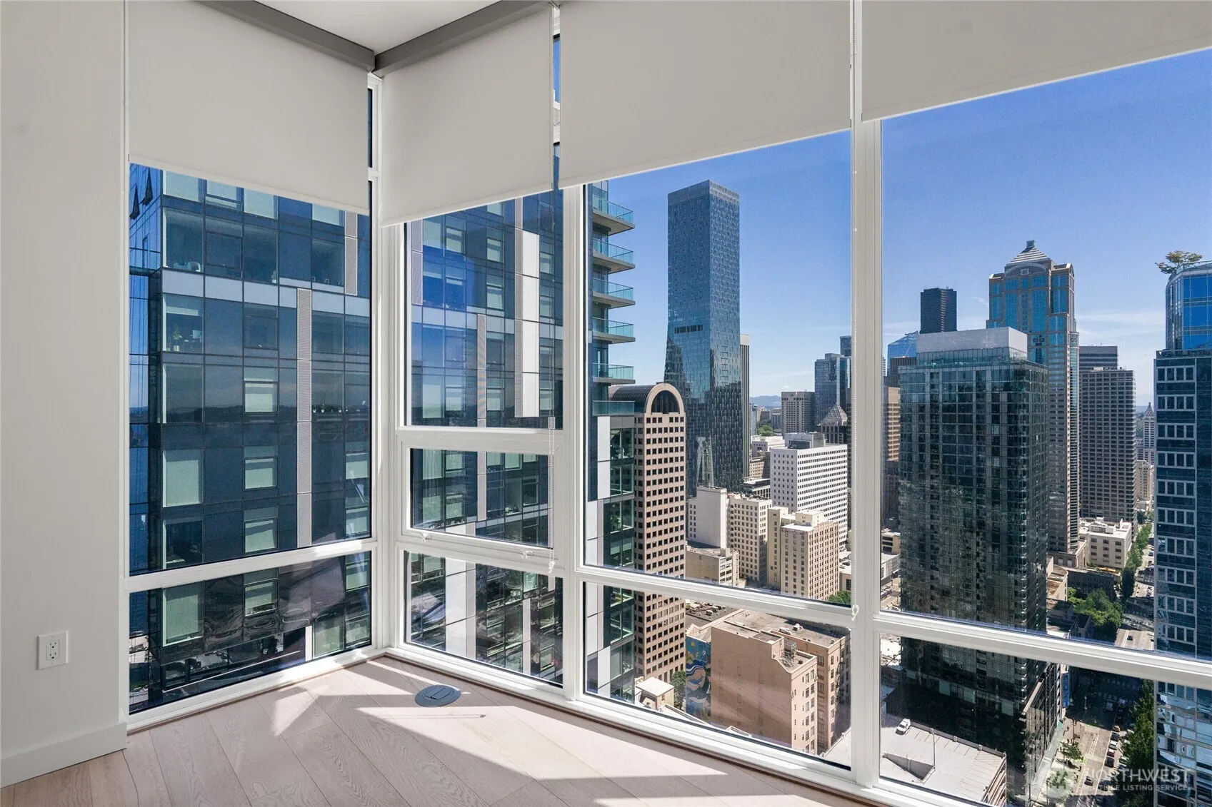 Property photo for 121 Stewart Street #3302, Seattle photo 5
