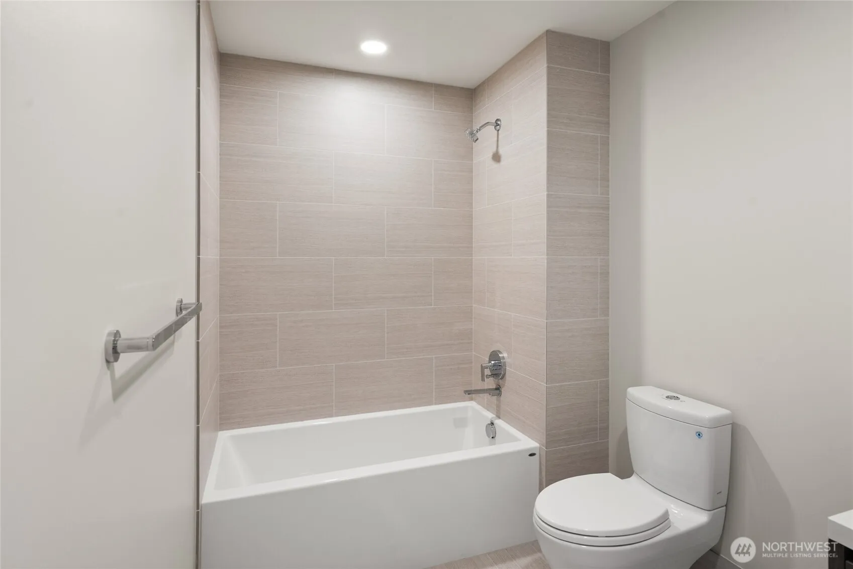 Property photo for 121 Stewart Street #3105, Seattle photo 4