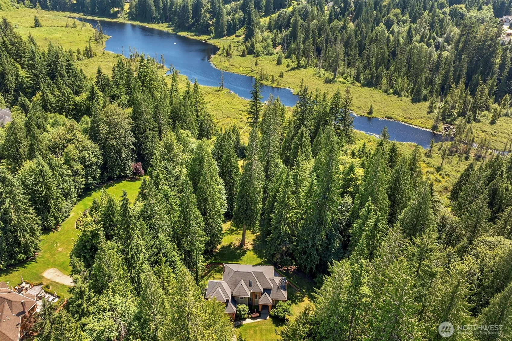 Property photo for 8412 E Meadow Lake Drive, Snohomish photo 3