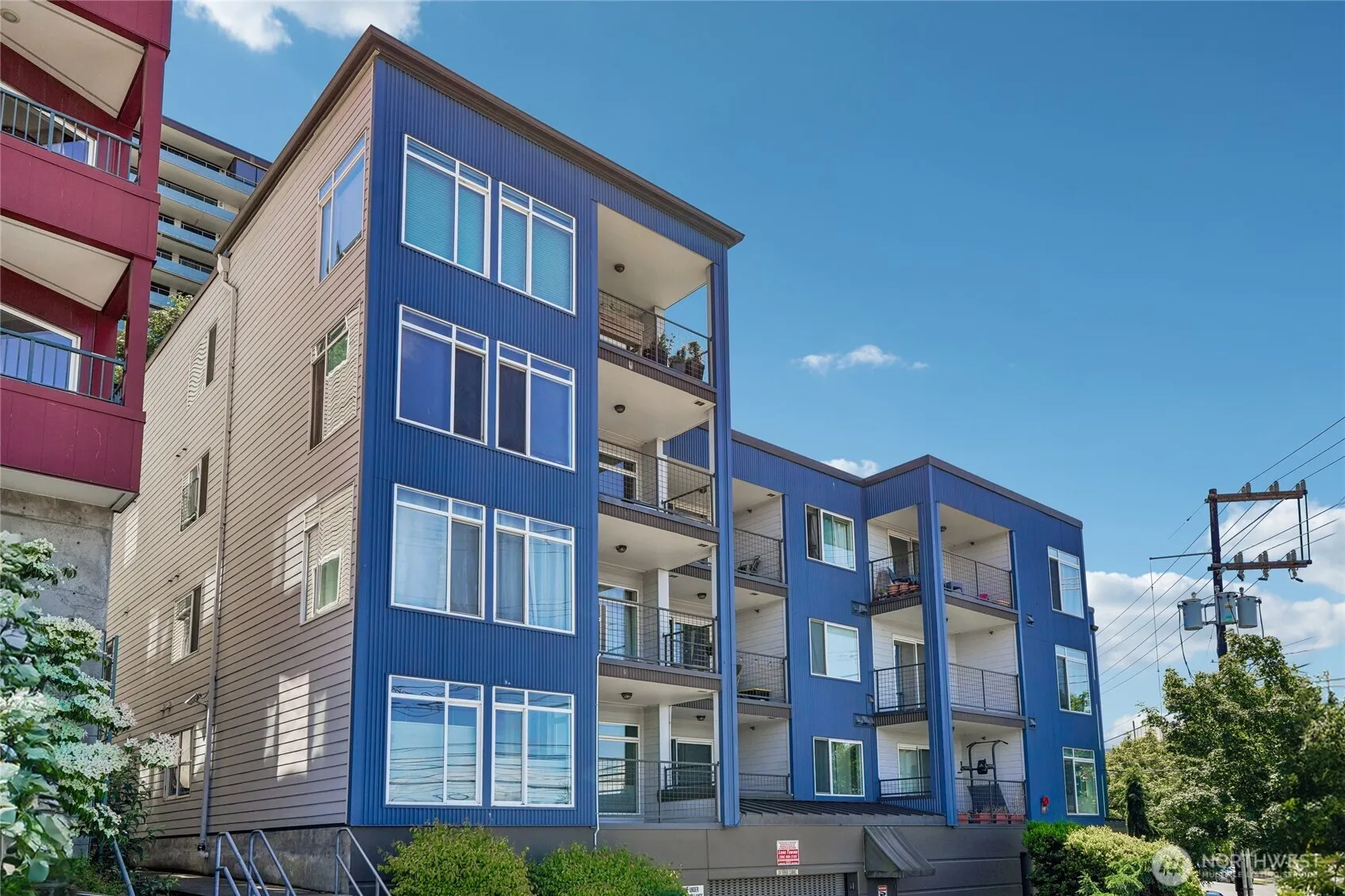 Property photo for 500 Elliott Avenue W #205, Seattle photo 3