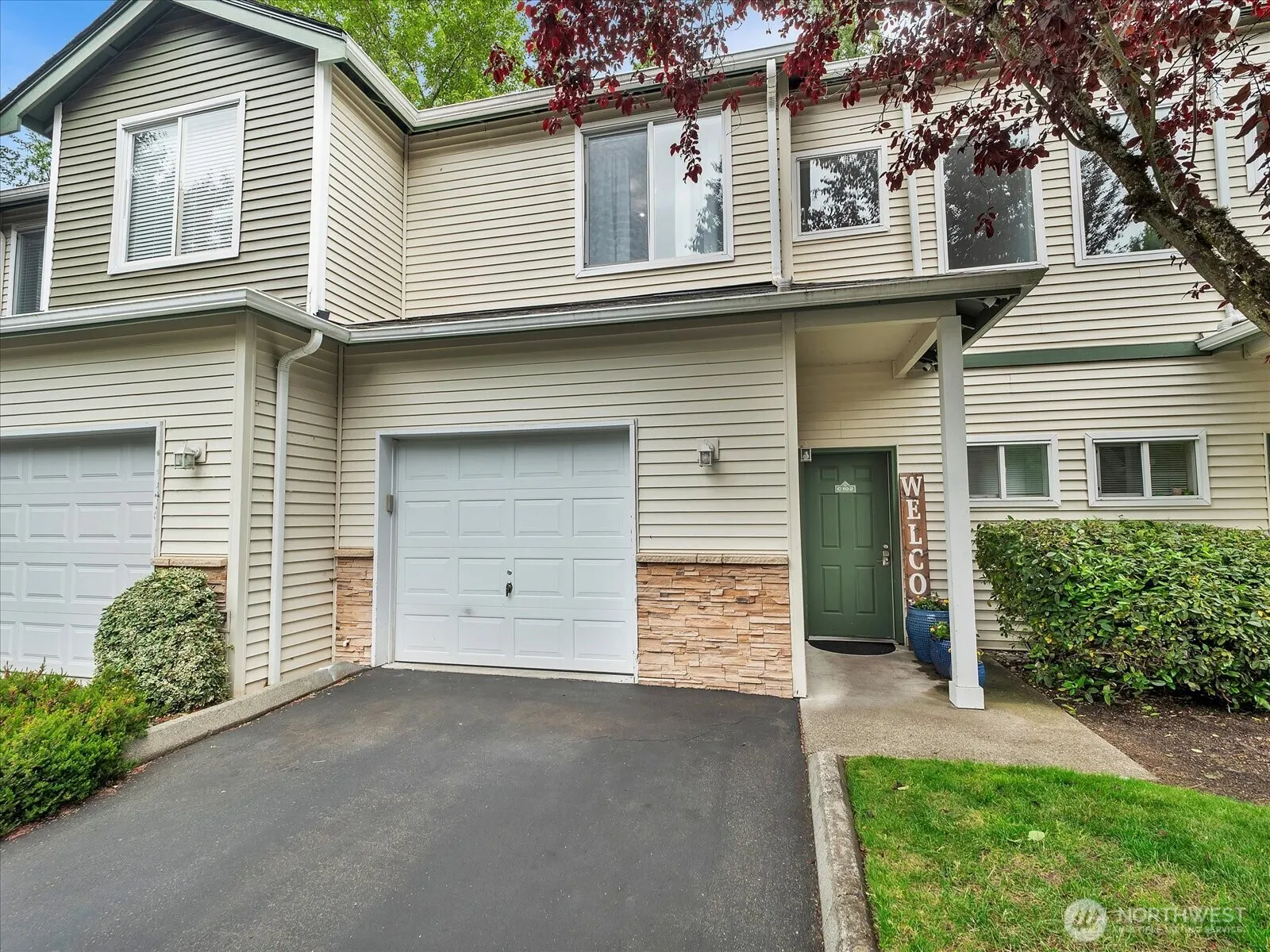 Property photo for 12530 Admiralty Way #c102, Everett
