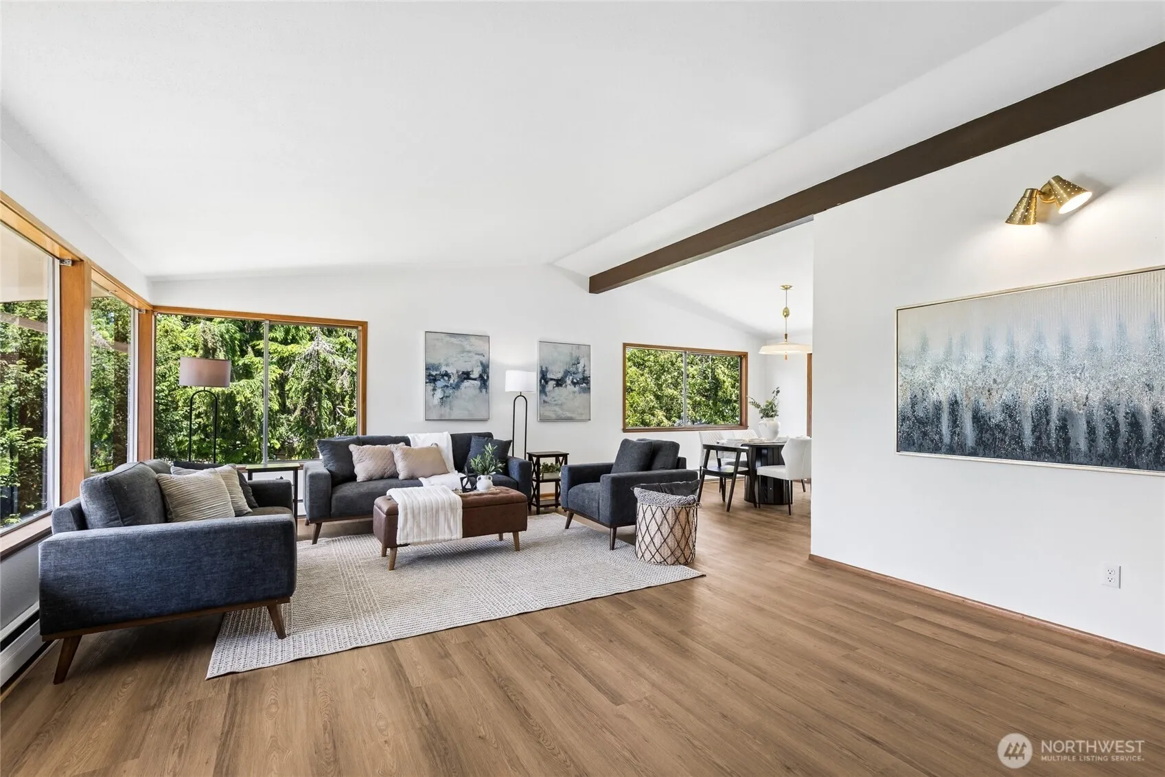 Property photo for 15724 13th Avenue Sw, Burien photo 3