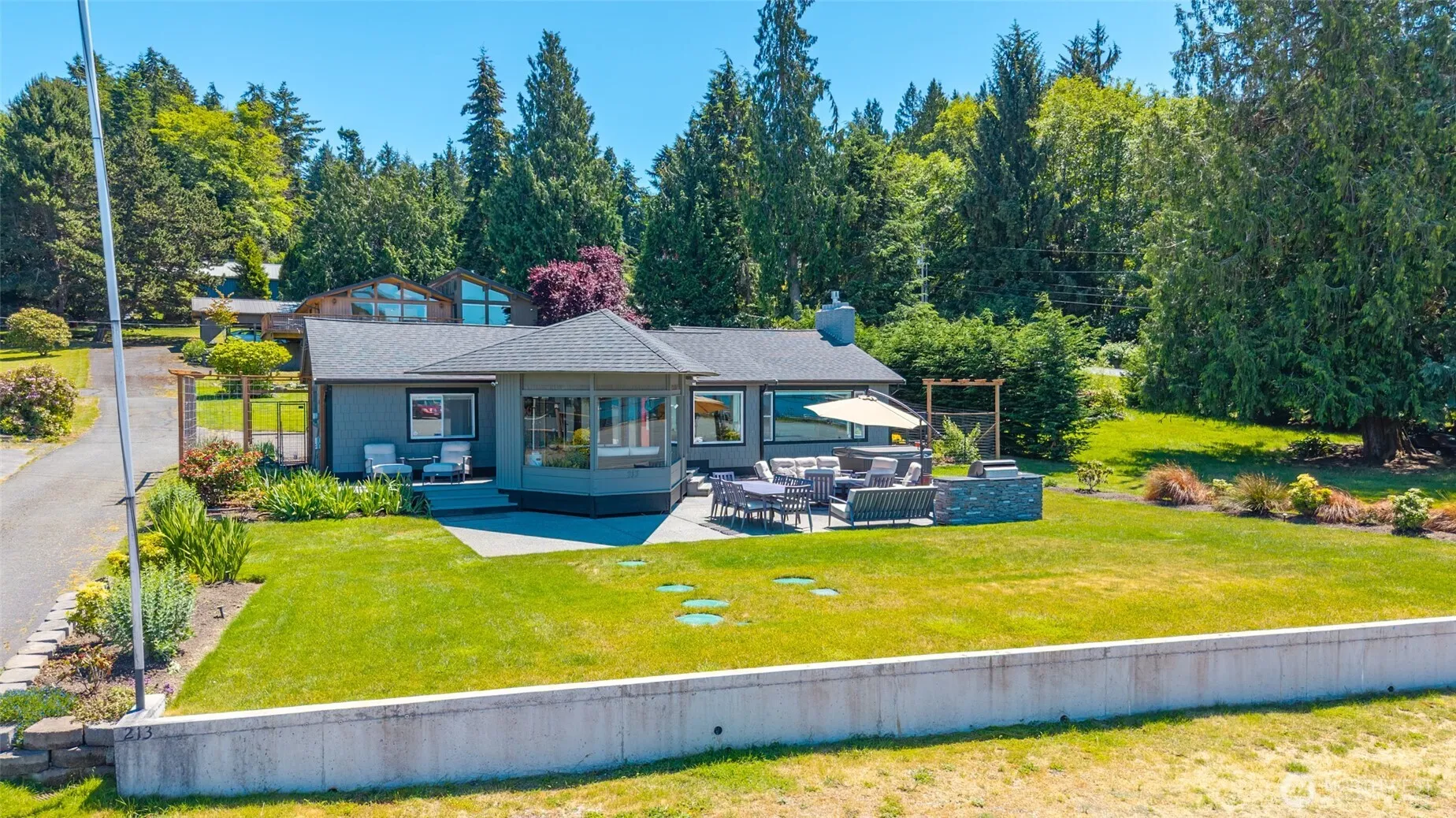 Property photo for 213 Cornet Bay Road, Oak Harbor photo 2