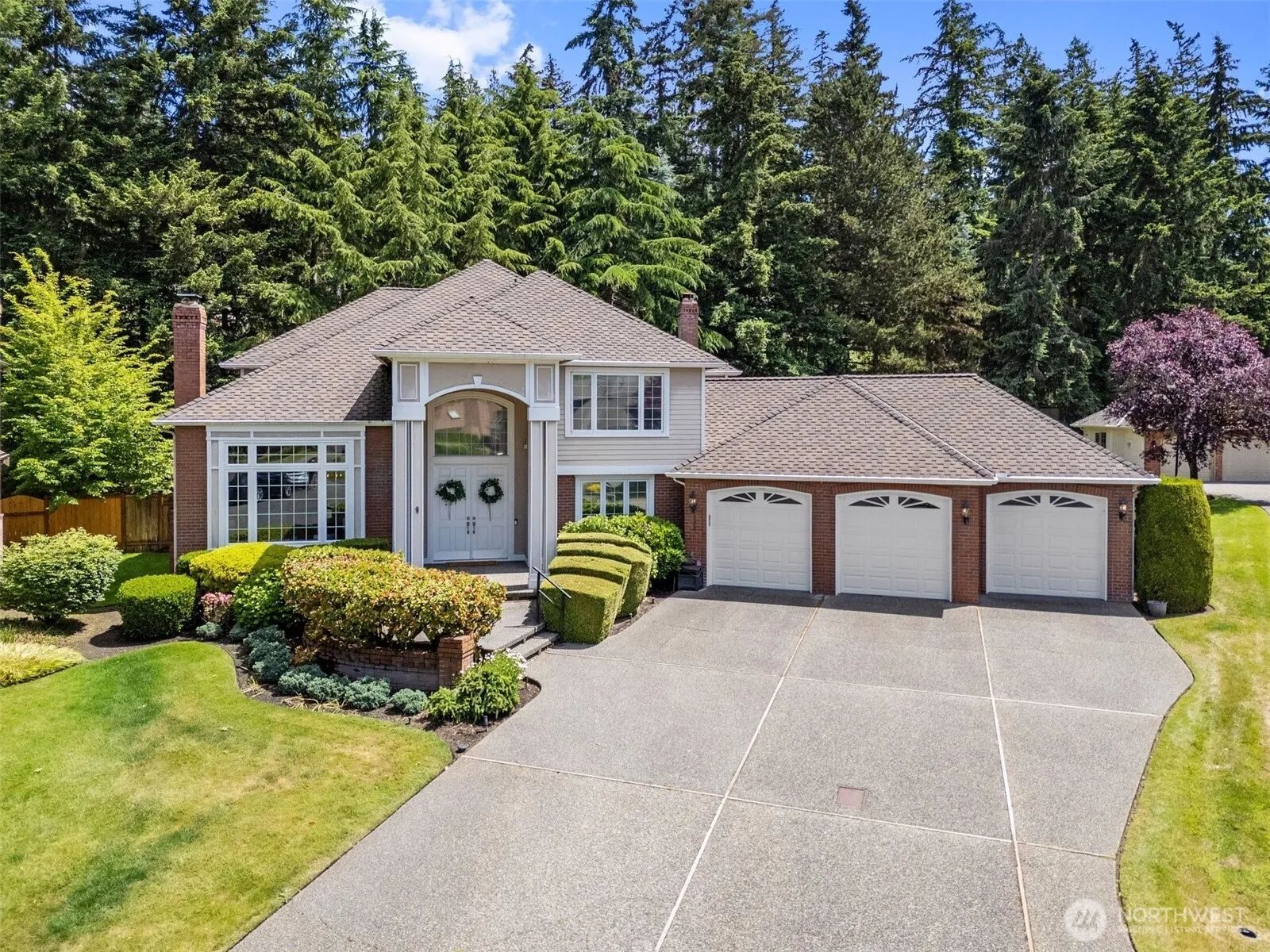 Property photo for 320 210th Court Se, Sammamish