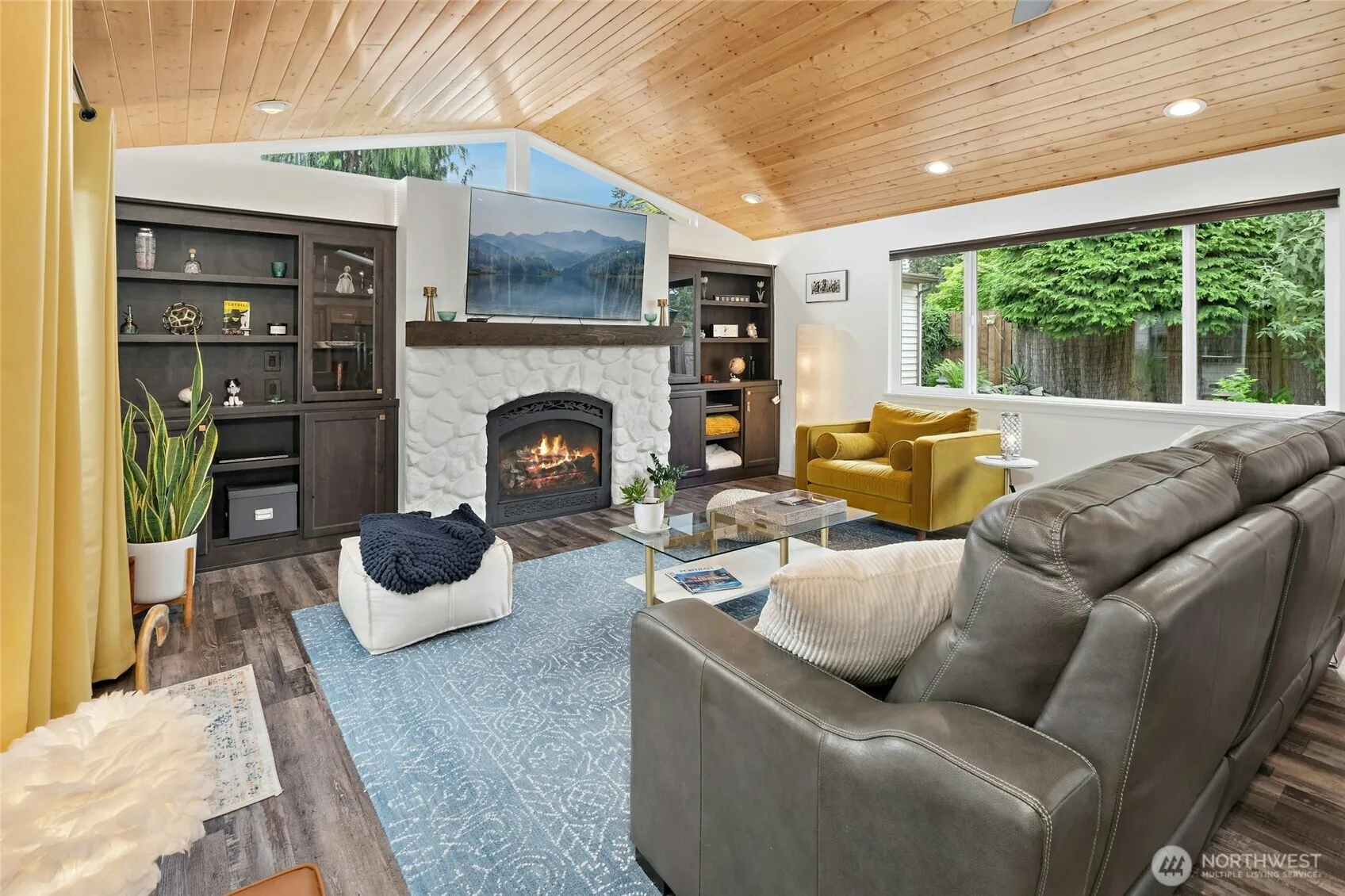 Property photo for 237 S 186th Street, Burien