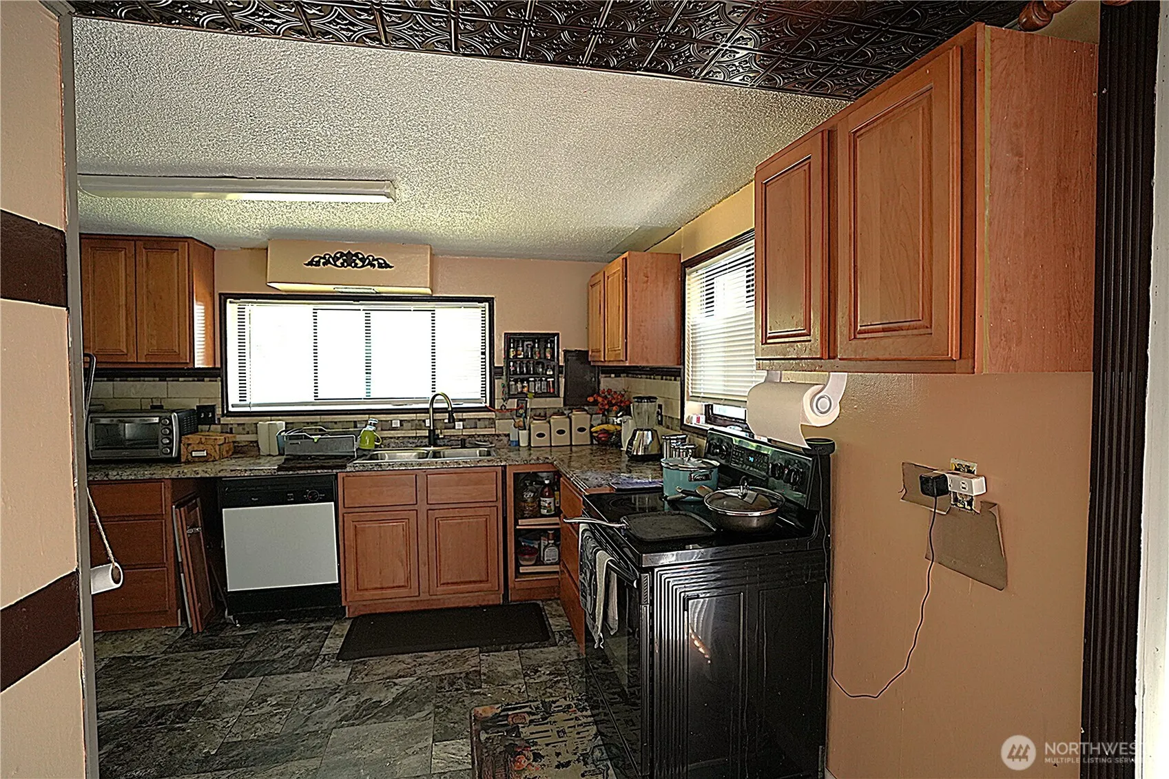 Property photo for 10433 1st Avenue Sw, Burien photo 5