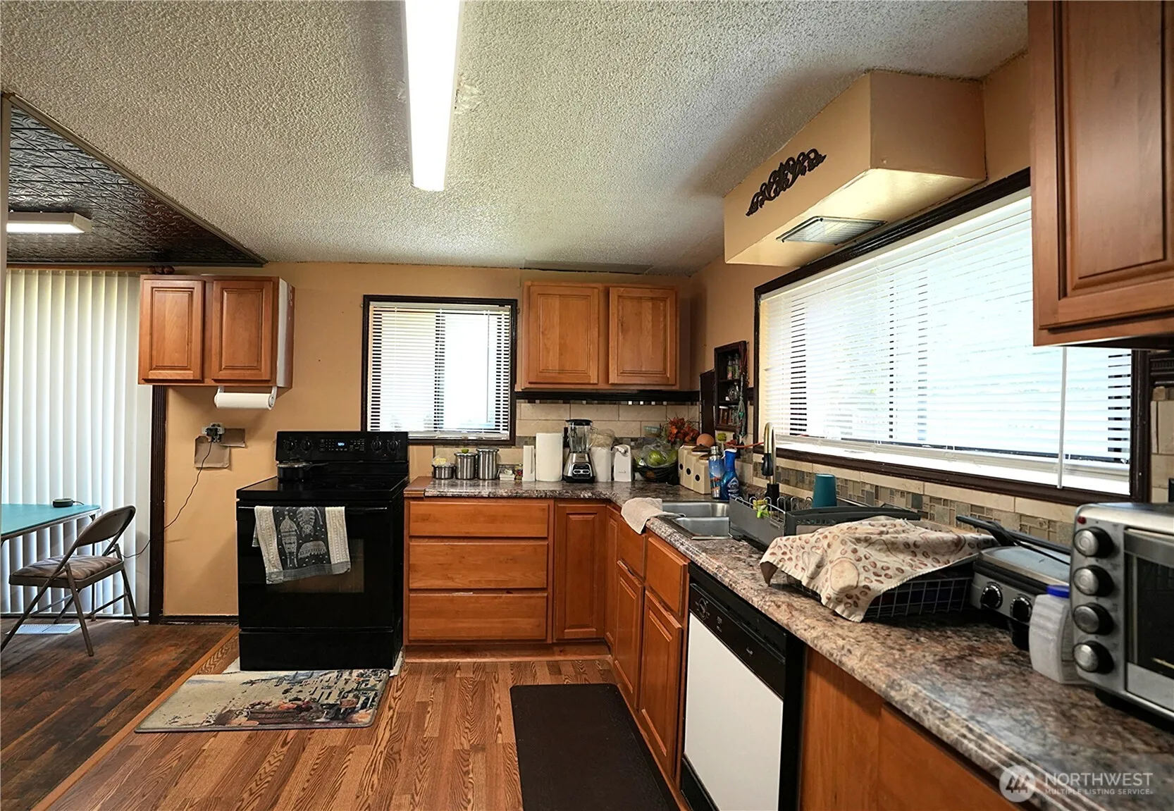Property photo for 10433 1st Avenue Sw, Burien photo 5