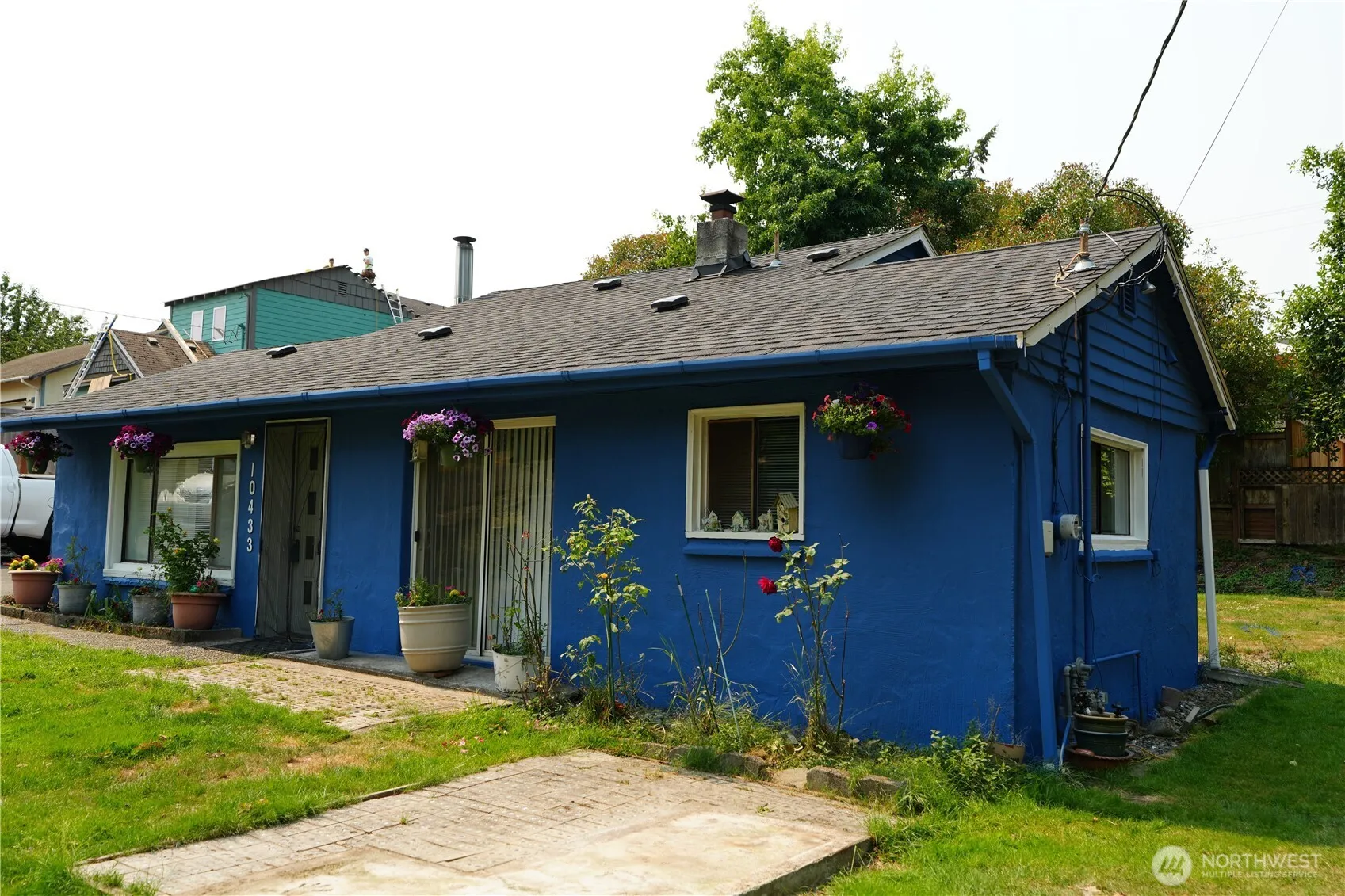 Property photo for 10433 1st Avenue Sw, Burien photo 2