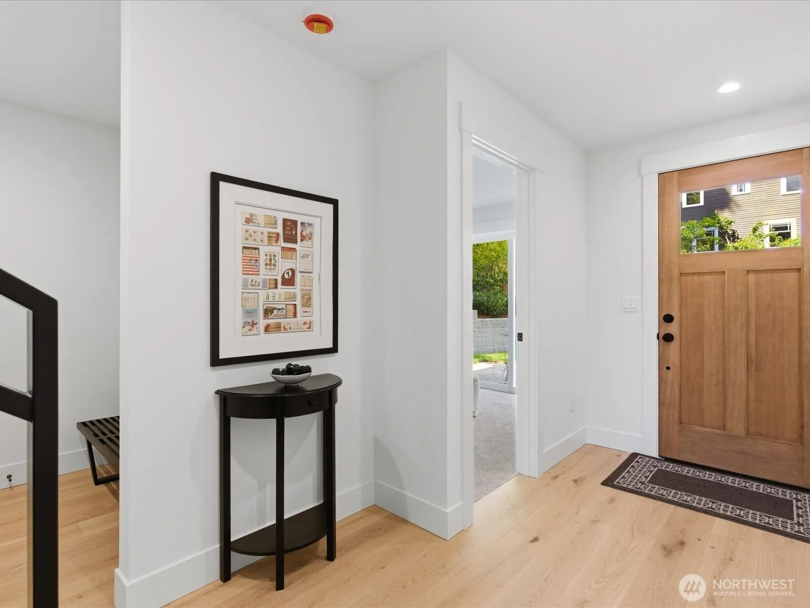Property photo for 1970 25th Avenue E, Seattle photo 5