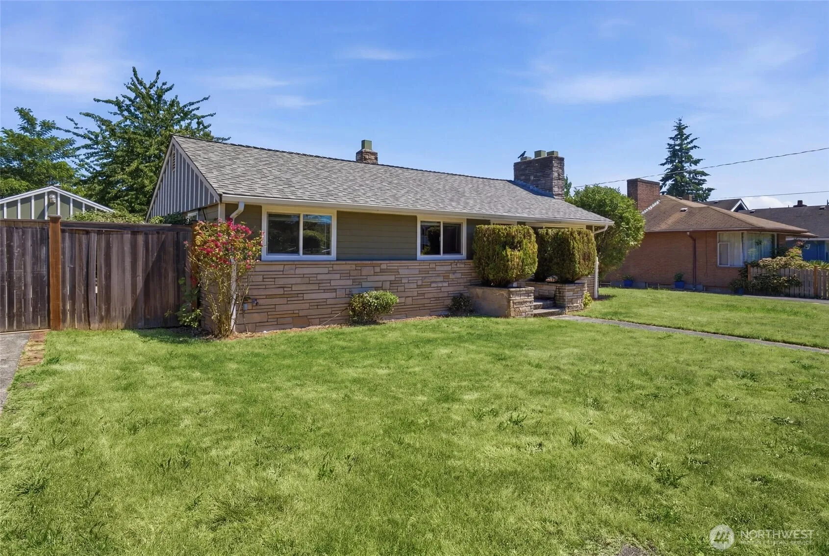 Property photo for 5968 44th Avenue S, Seattle photo 3
