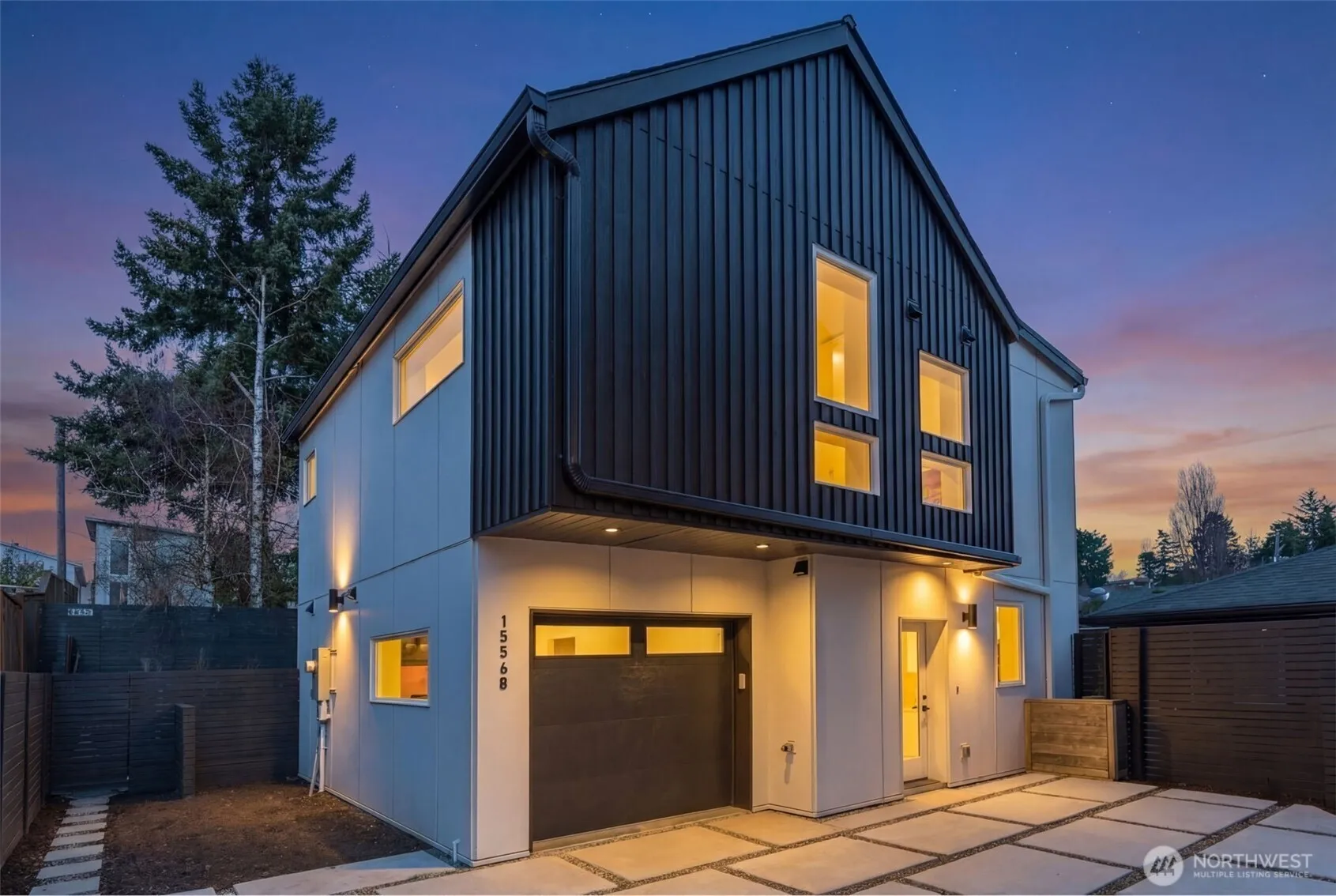 Property photo for 1556 S Pearl Street #b, Seattle