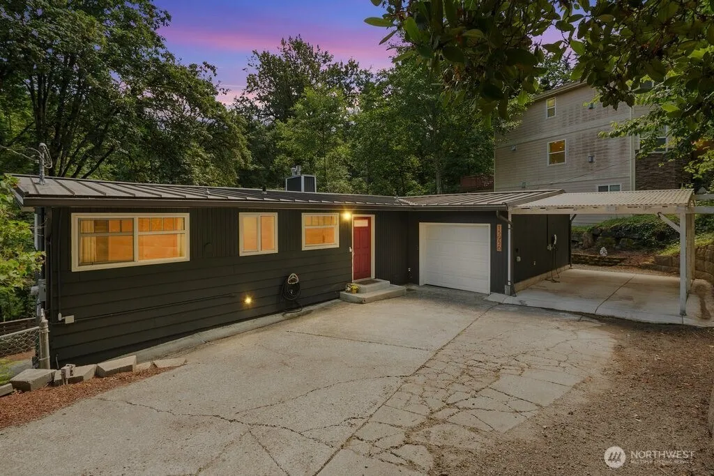 Property photo for 15936 76th Place Ne, Kenmore