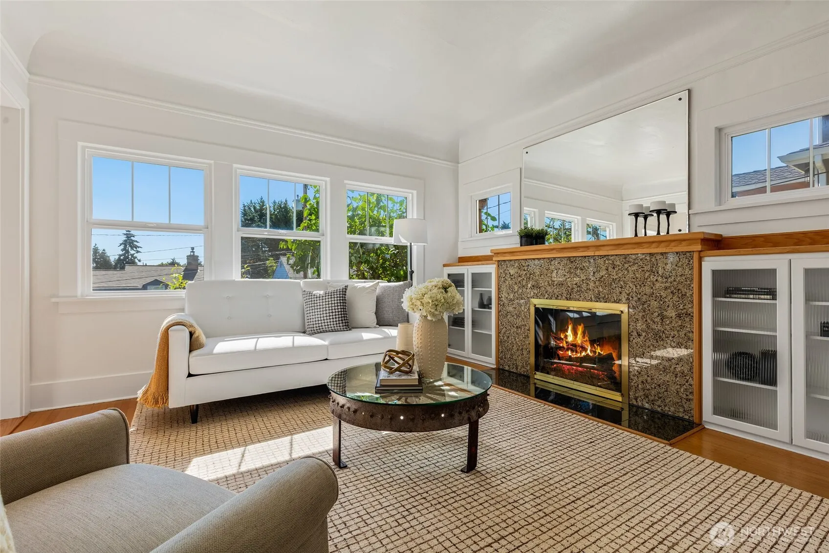 Property photo for 7347 19th Avenue Ne, Seattle photo 4