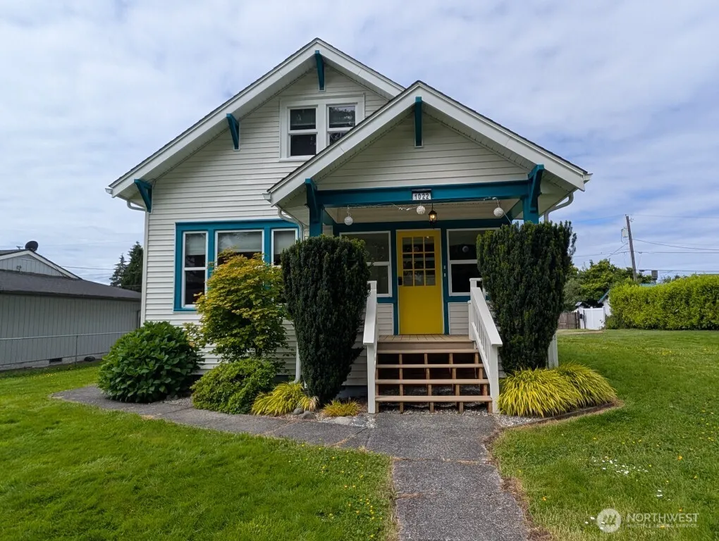 Property photo for 1022 Oakes Avenue #b, Everett