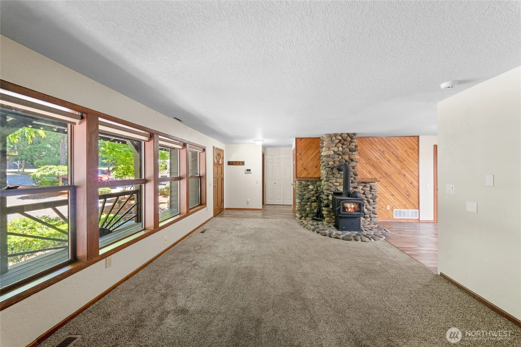 Property photo for 211 E Aycliffe Drive, Shelton photo 3