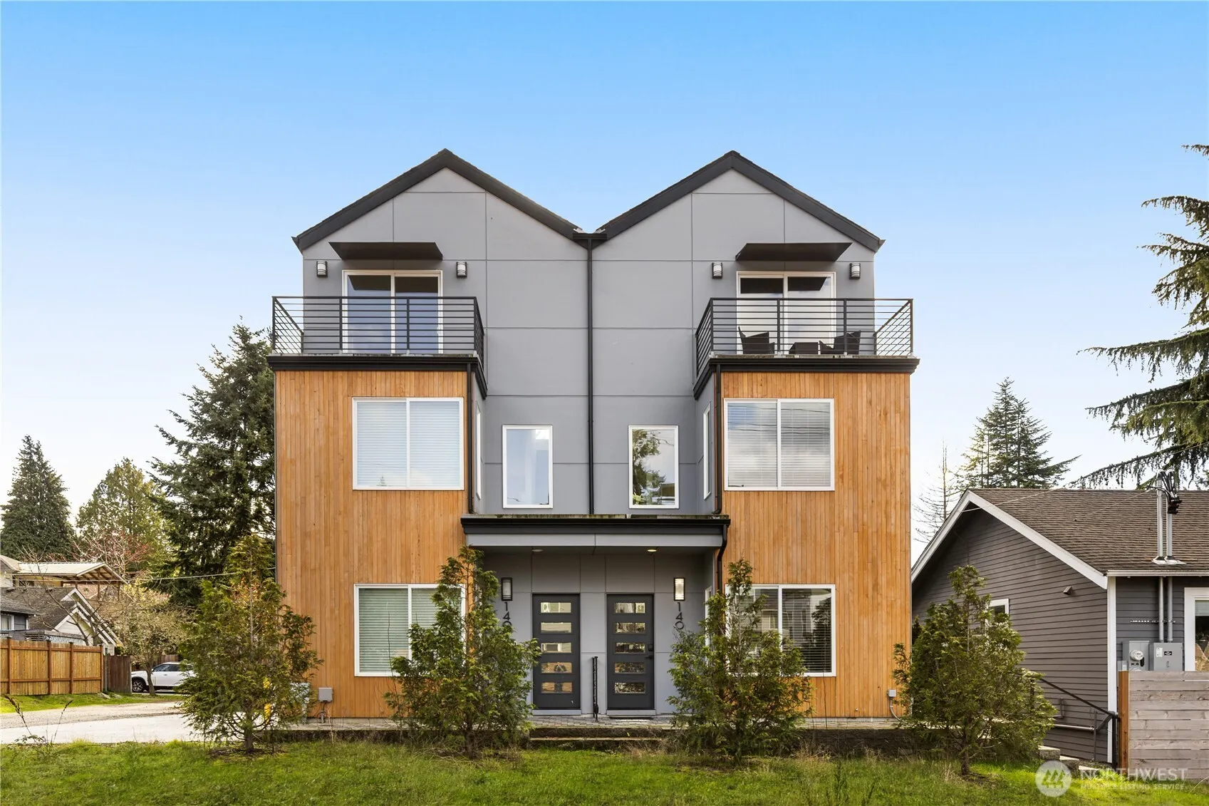Property photo for 1407 N 103rd Street, Seattle photo 2