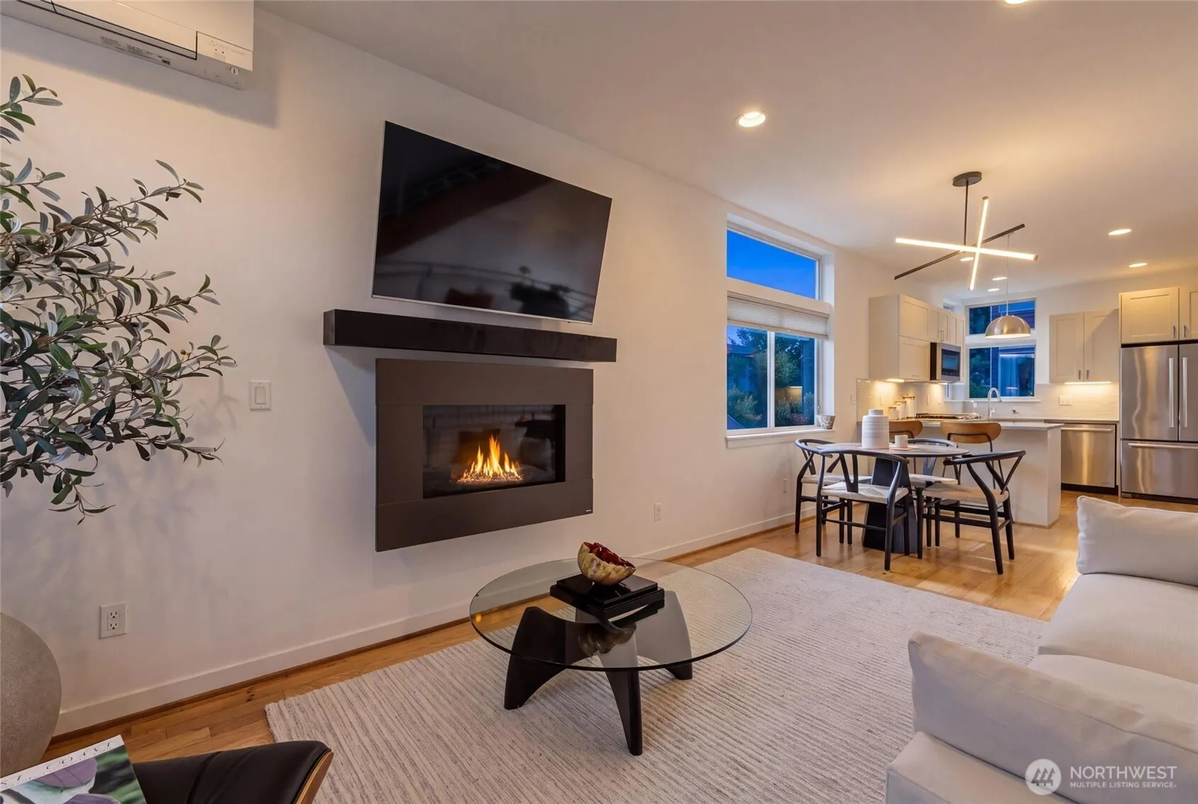 Property photo for 316 Nw 41st Street #b, Seattle photo 4