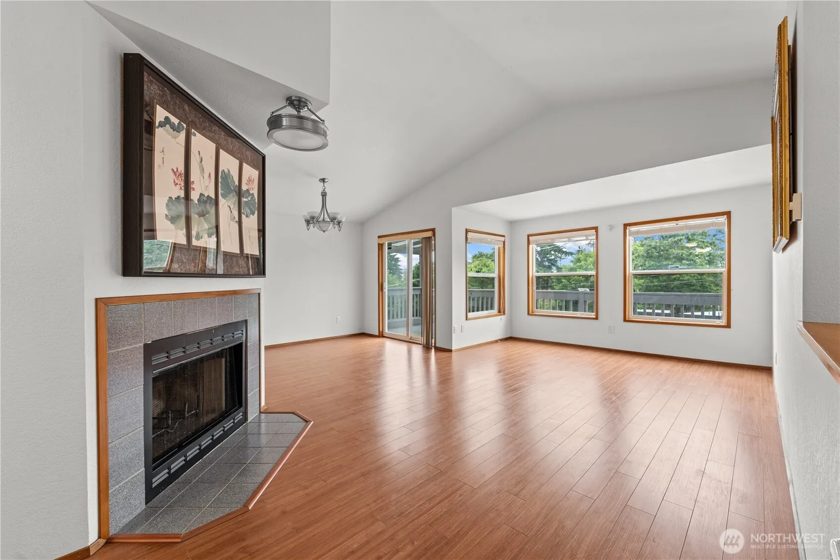 Property photo for 2616 130th Street Ne, Seattle photo 2