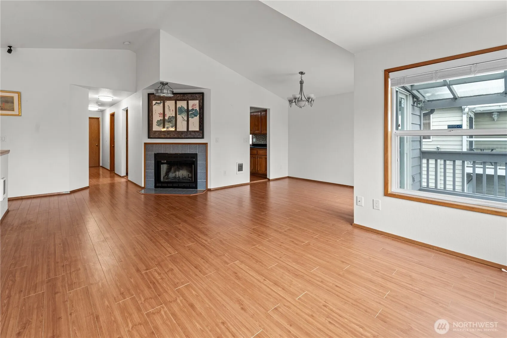 Property photo for 2616 130th Street Ne, Seattle photo 4