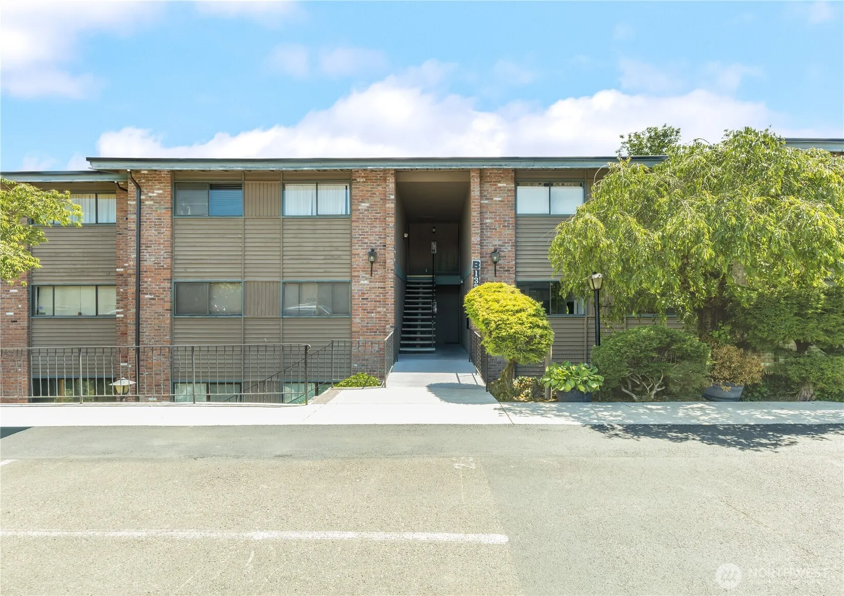 Property photo for 13558 37th Avenue S #21, Tukwila