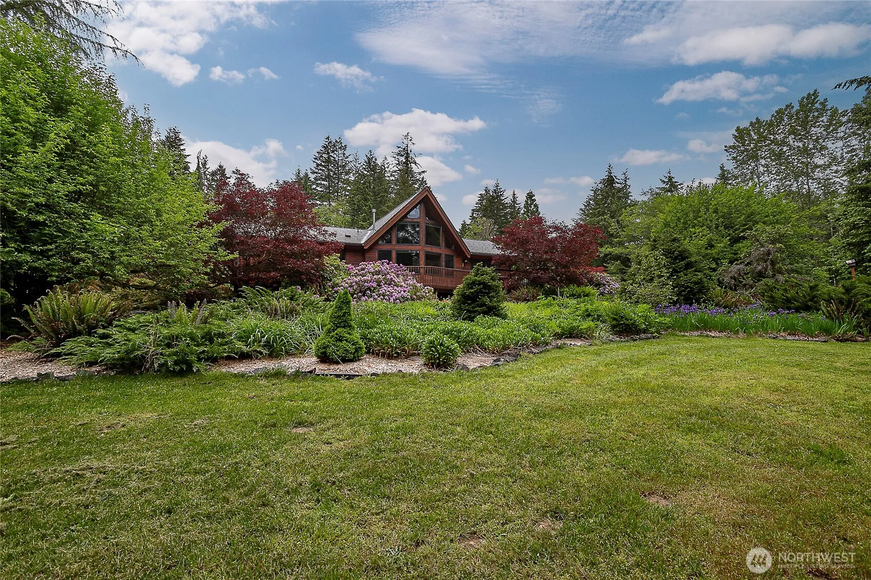 Property photo for 11204 Chaucer Street Se, Olympia photo 2