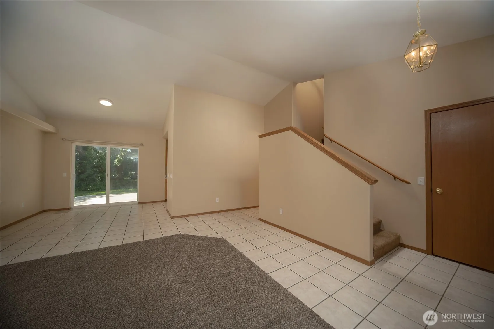 Property photo for 808 Acacia Lane, Ellensburg photo 4
