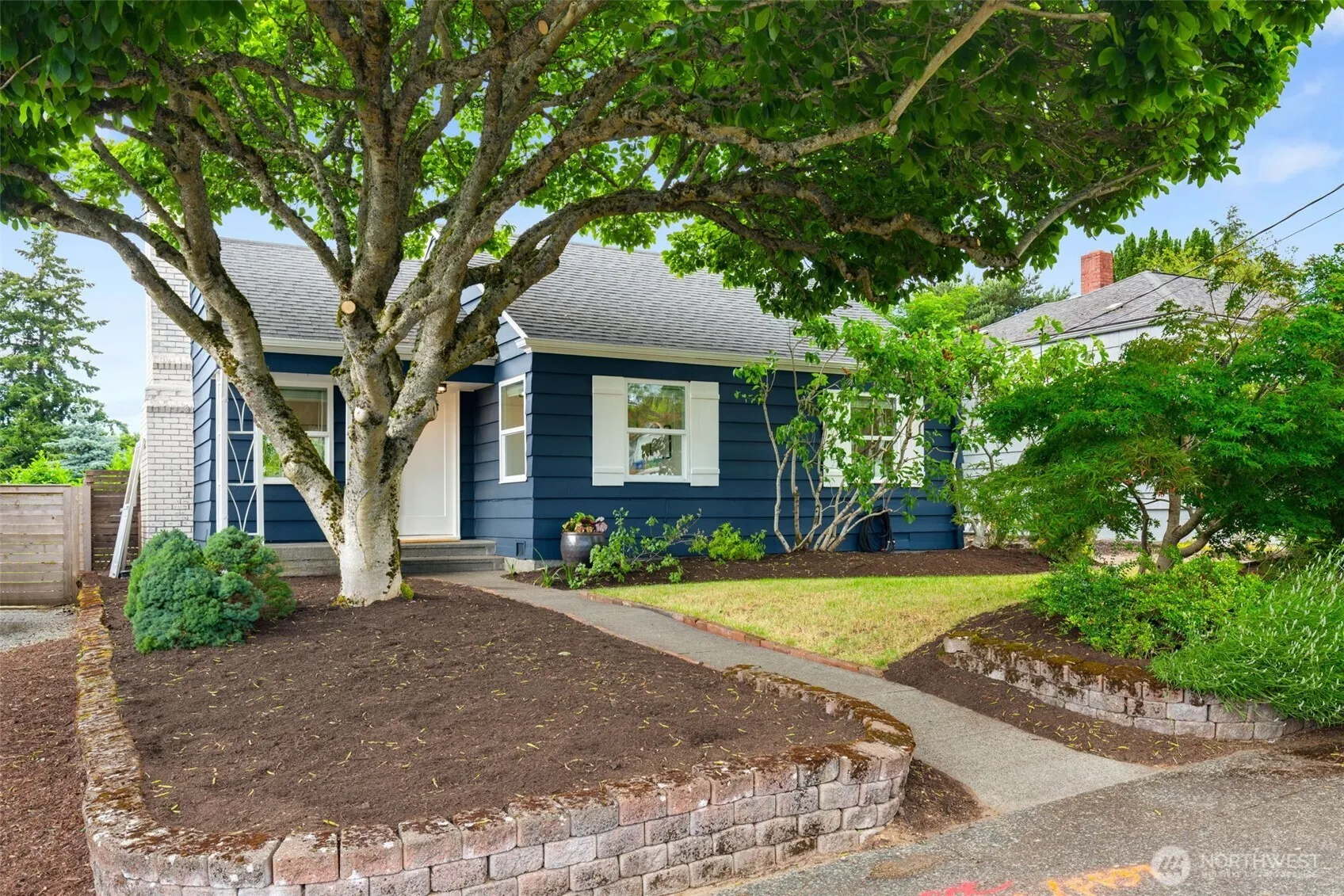 Property photo for 4116 Sw Ida Street, Seattle