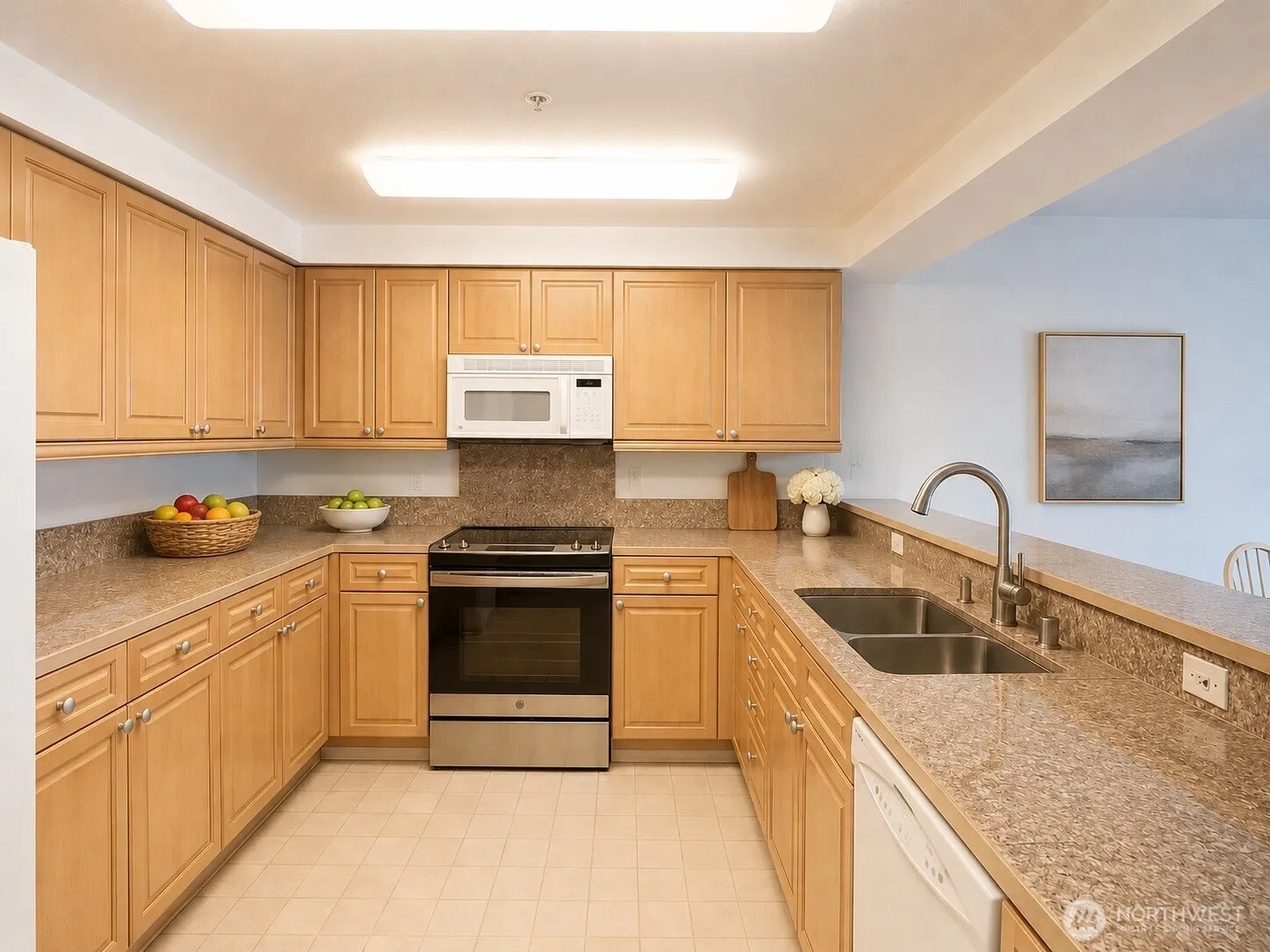 Property photo for 15020 Bothell Way Ne #204, Lake Forest Park photo 5