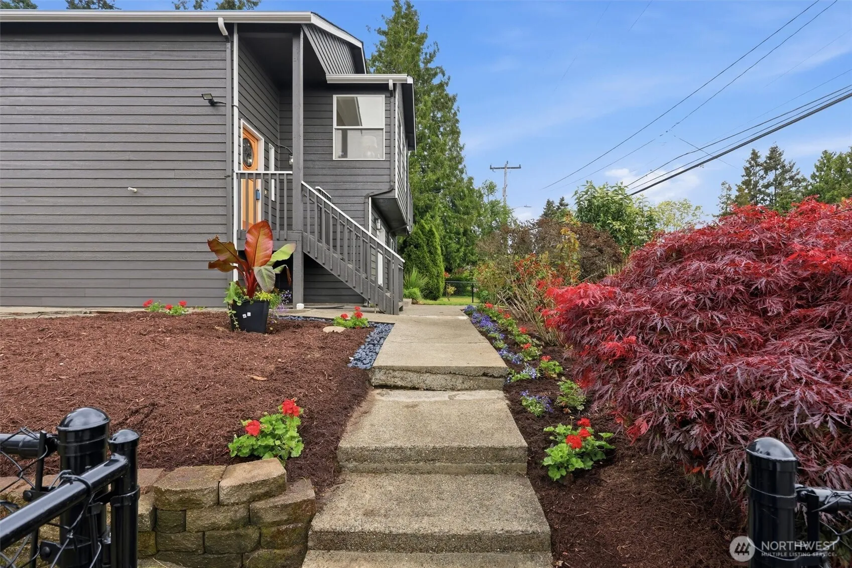 Property photo for 8803 15th Avenue Ne, Seattle photo 2