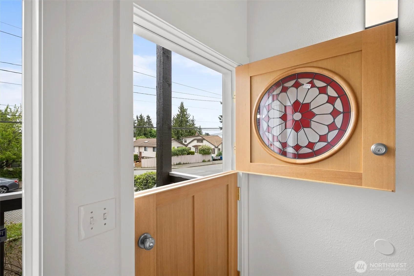 Property photo for 8803 15th Avenue Ne, Seattle photo 4