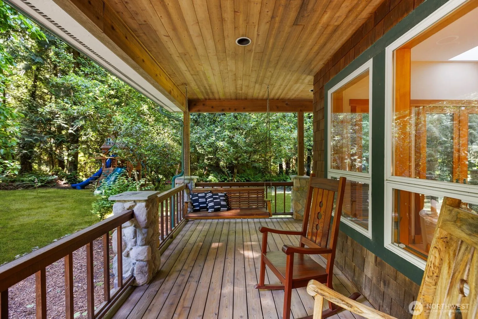 Property photo for 14677 Sivertson Road Ne, Bainbridge Island photo 2