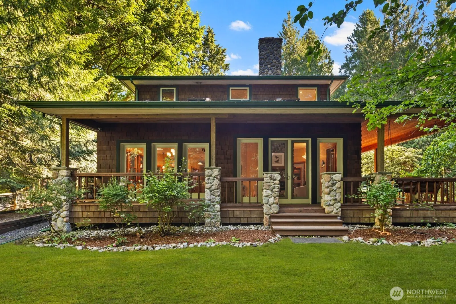 Property photo for 14677 Sivertson Road Ne, Bainbridge Island photo 3