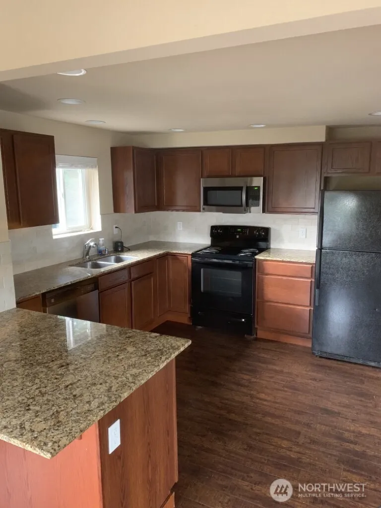 Property photo for 1713 17th Street, Everett photo 5