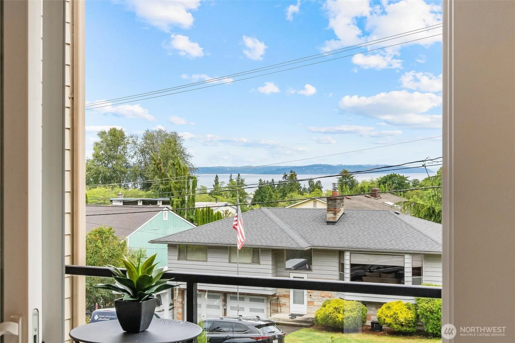 Property photo for 554 Paradise Lane #c202, Edmonds photo 5