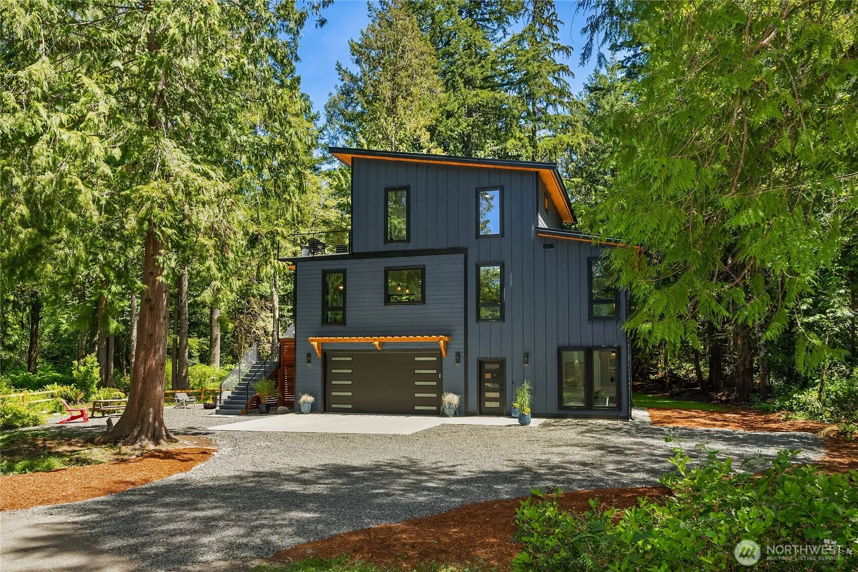 Property photo for 10399 Ne Pine Way, Bainbridge Island photo 2