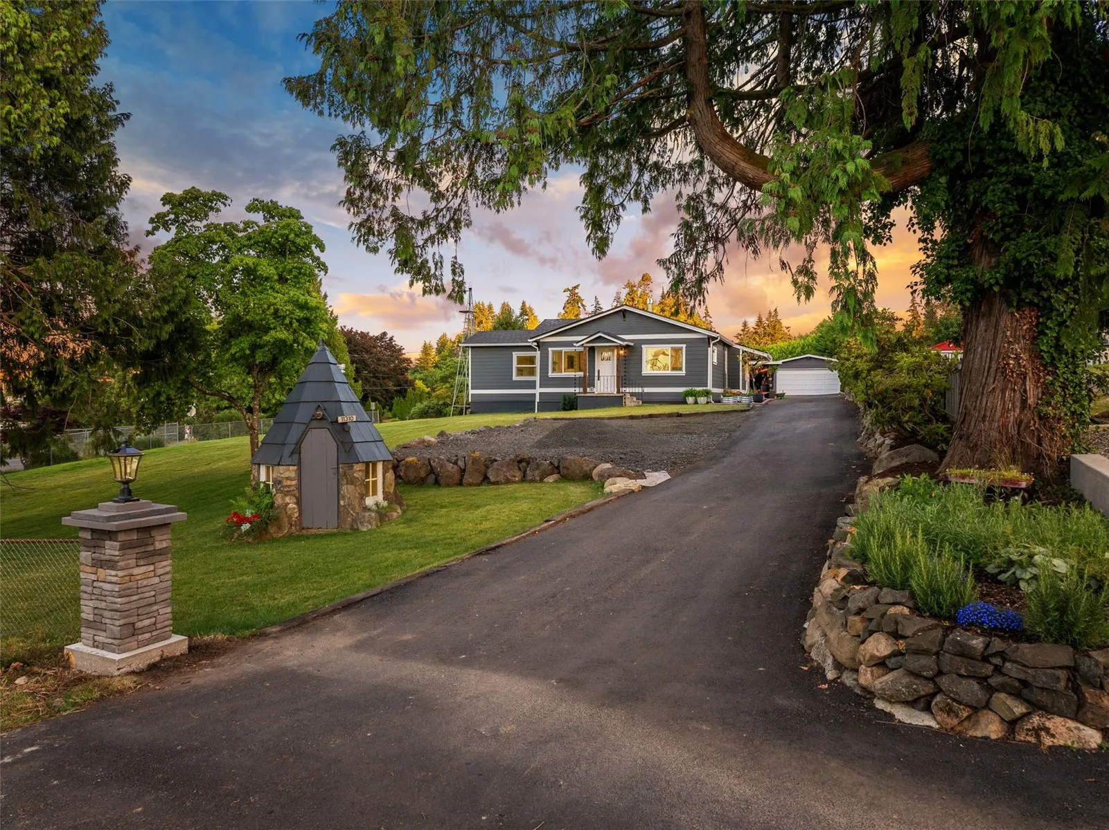 Property photo for 11310 Se Southworth Drive, Port Orchard photo 3