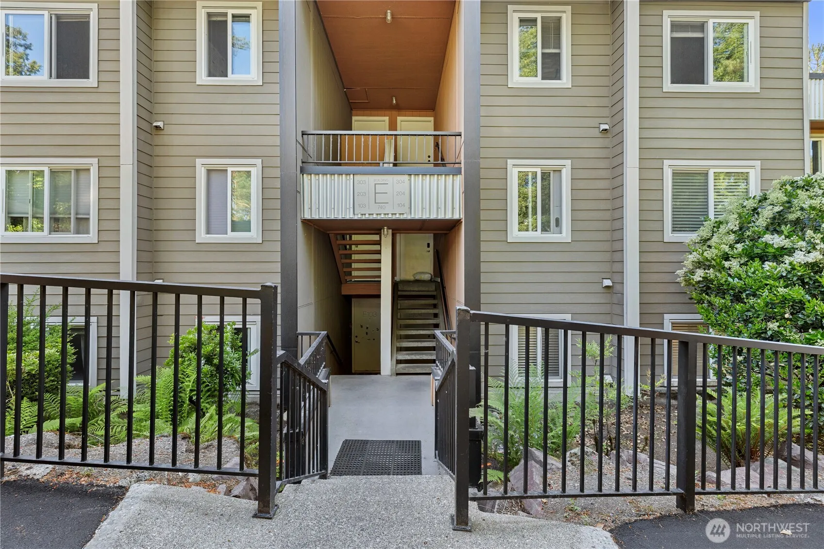 Property photo for 738 Kirkland Circle #e104, Kirkland photo 2