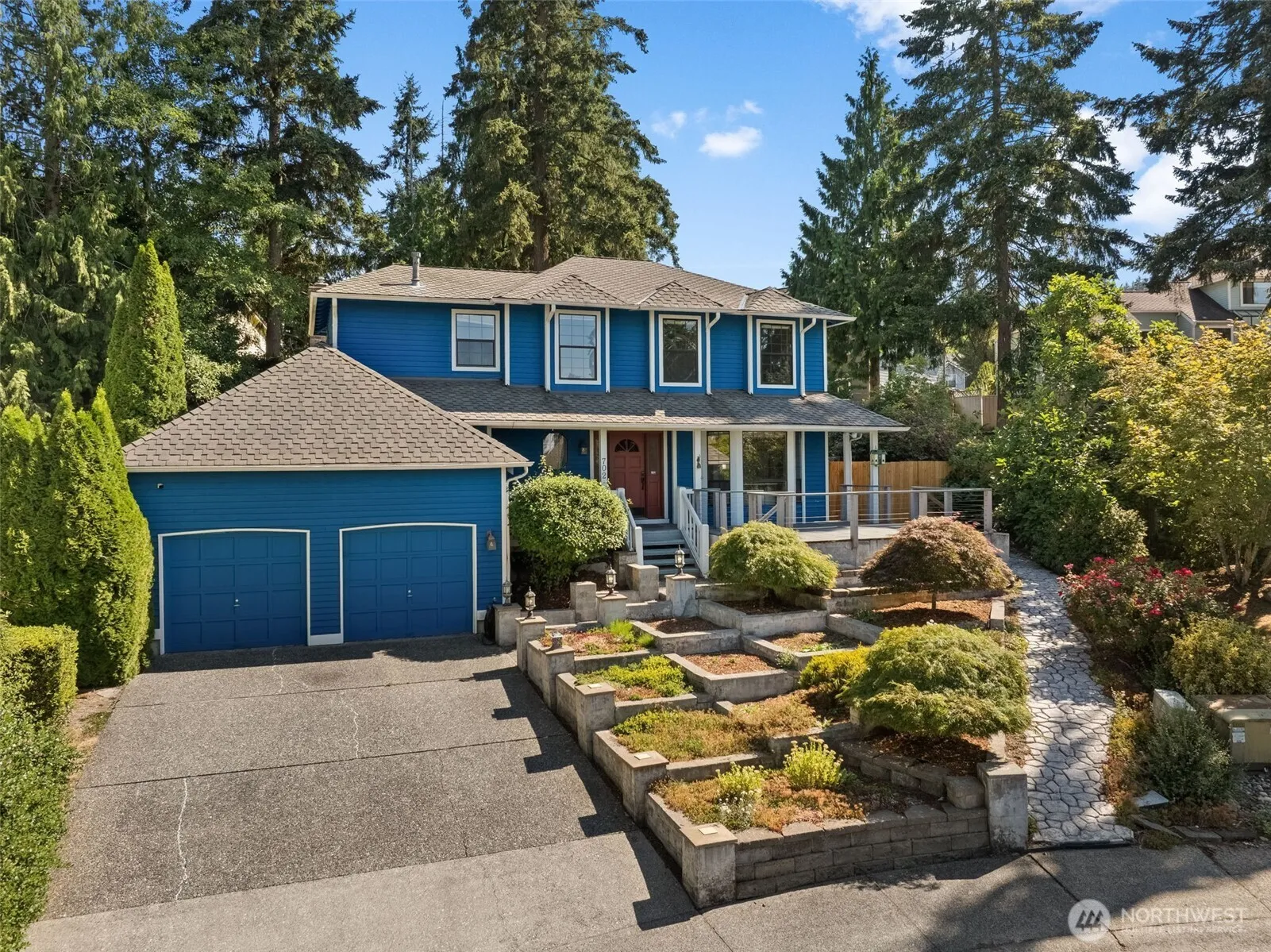 Property photo for 702 50th Street Se, Auburn