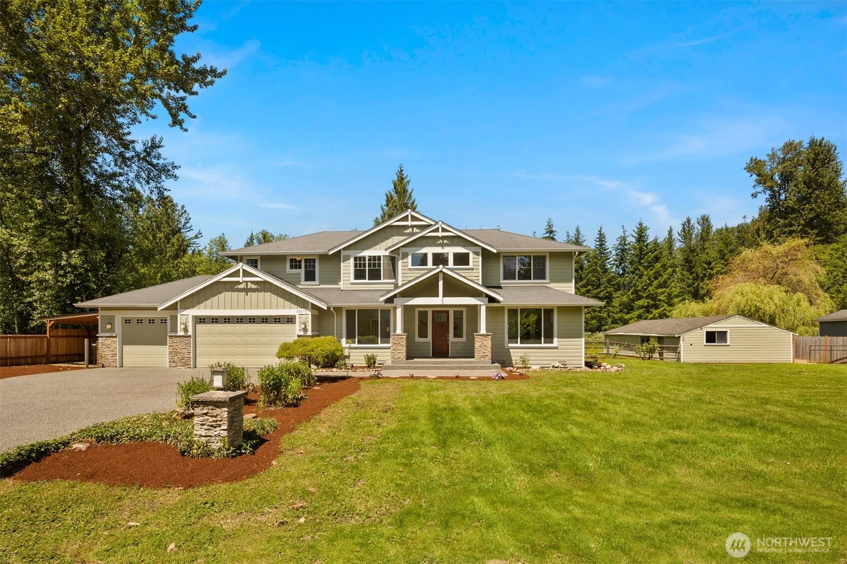 Property photo for 22272 Ne Woodinville-duvall Road, Woodinville photo 3