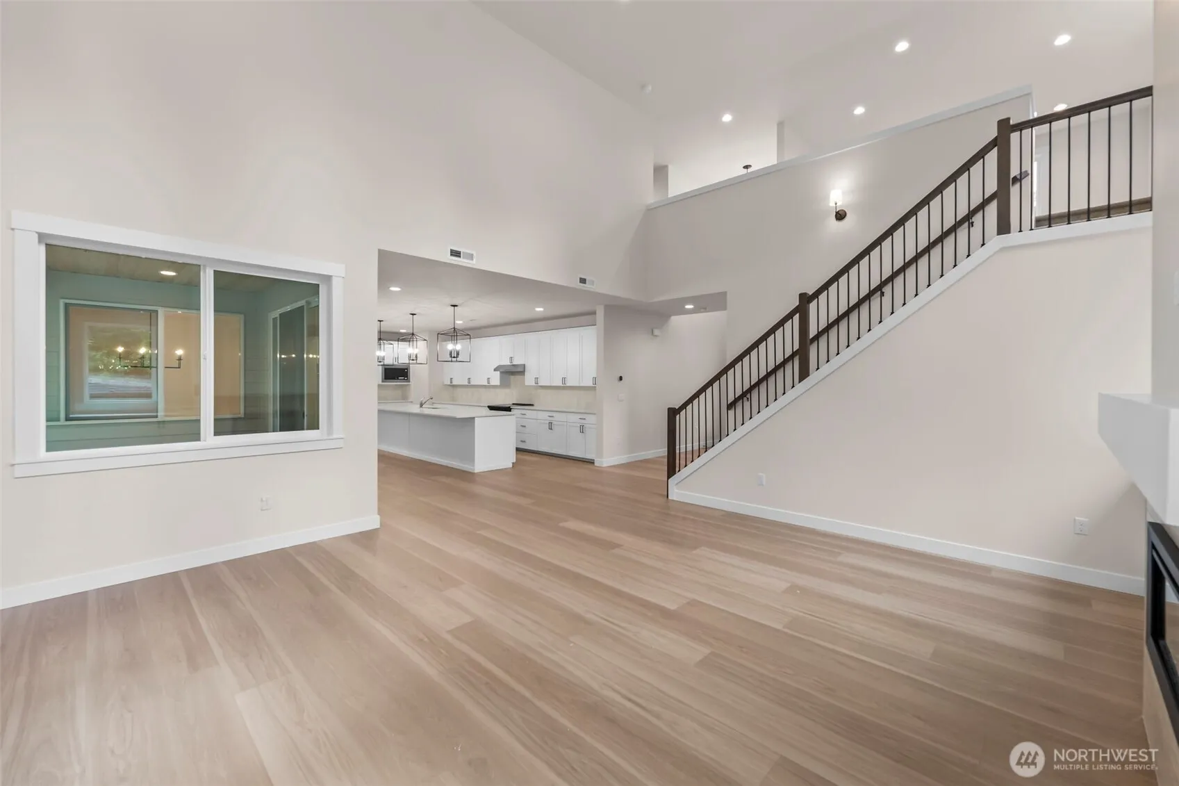 Property photo for 11225 79th Avenue Ct Sw, Lakewood photo 4