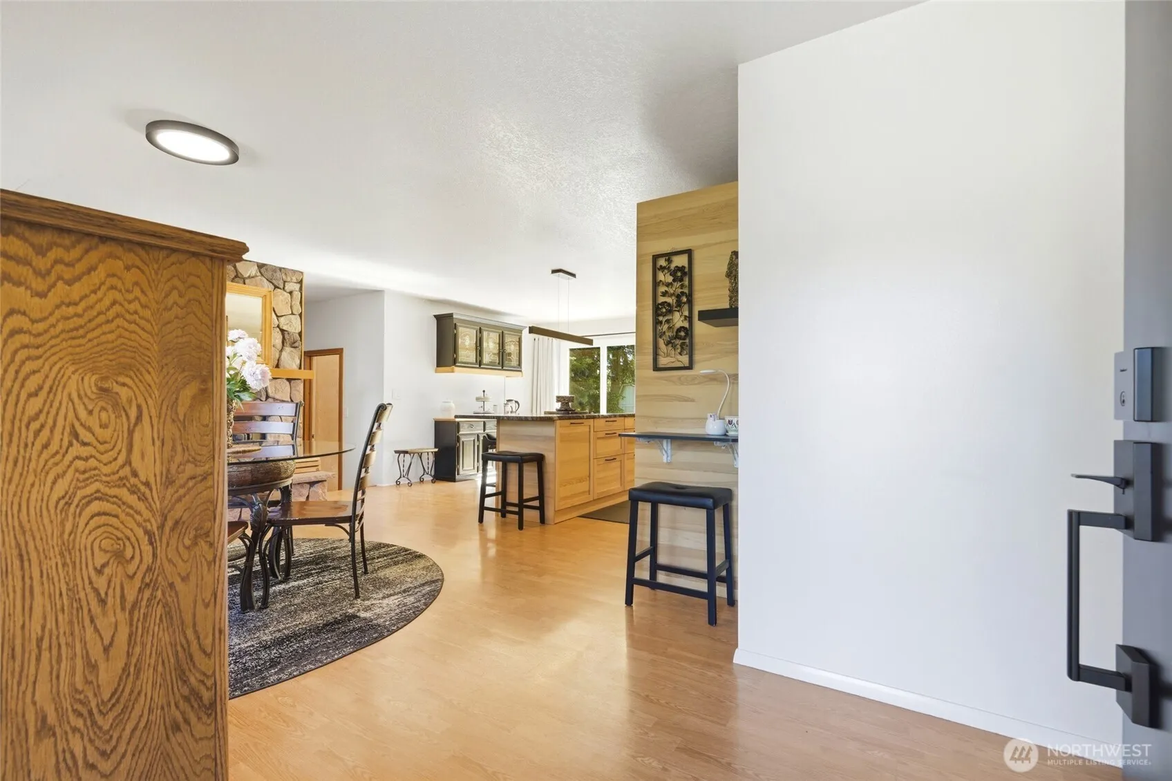 Property photo for 14215 55th Avenue Ne, Marysville photo 4