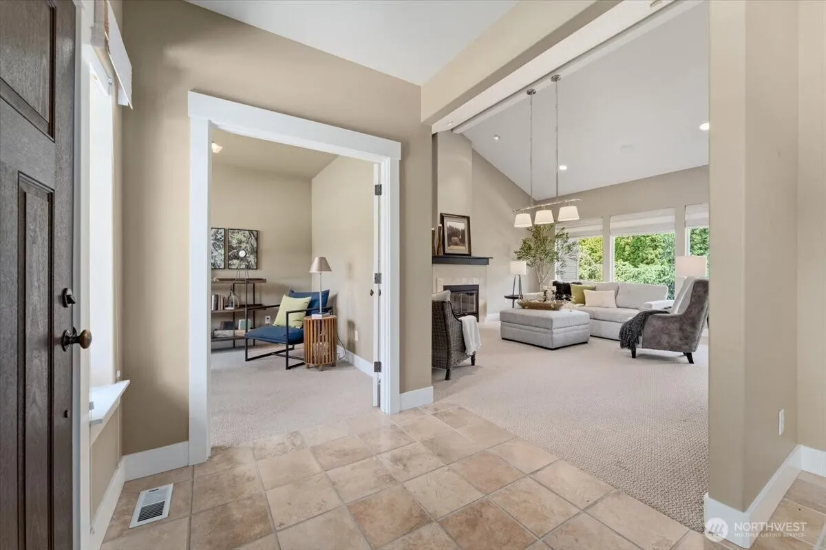 Property photo for 105 Pickens Street, Wenatchee photo 3