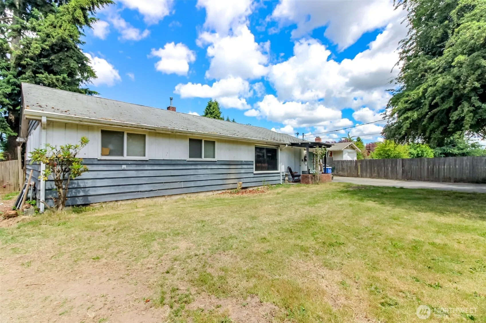 Property photo for 7130 Bentley Road E, Puyallup photo 2
