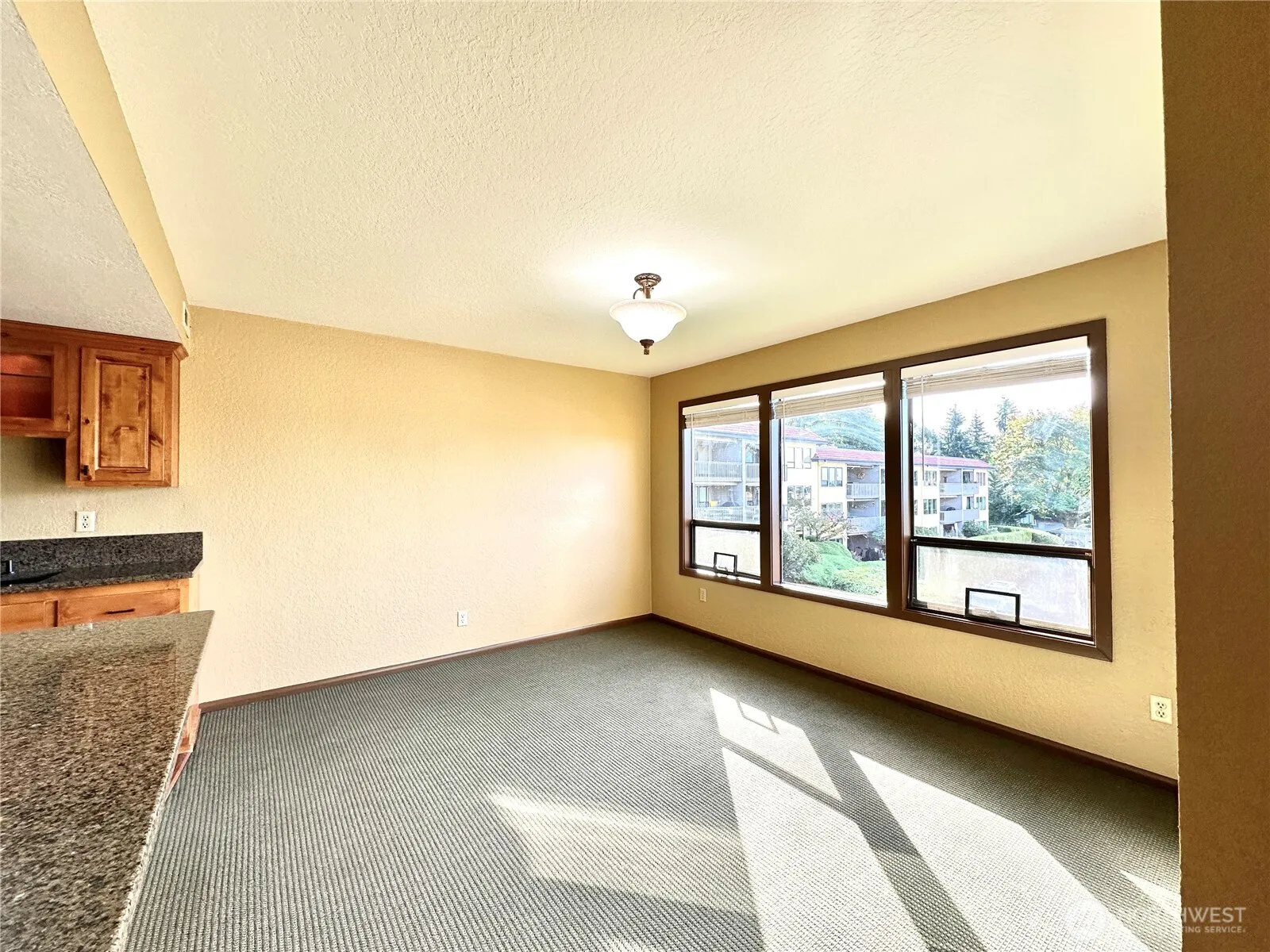 Property photo for 11642 100th Avenue Ne #305, Kirkland photo 5