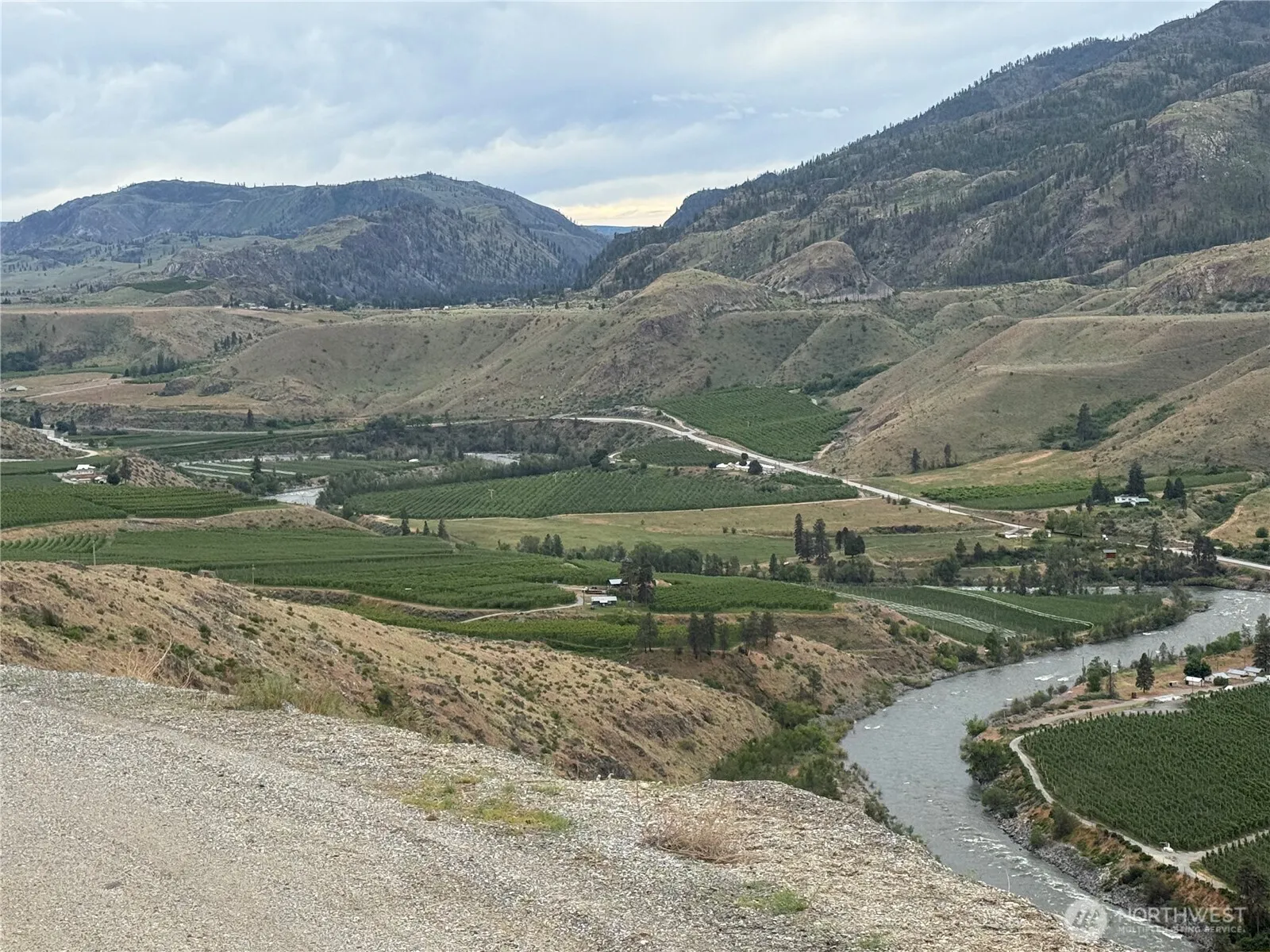 Property photo for 300 Buckhorn Mountain Drive, Pateros