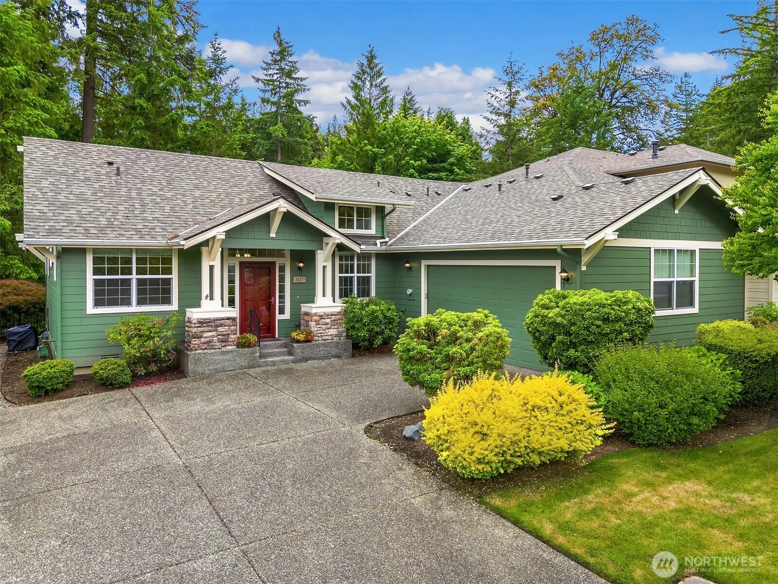 Property photo for 24253 Ne Vine Maple Way, Redmond