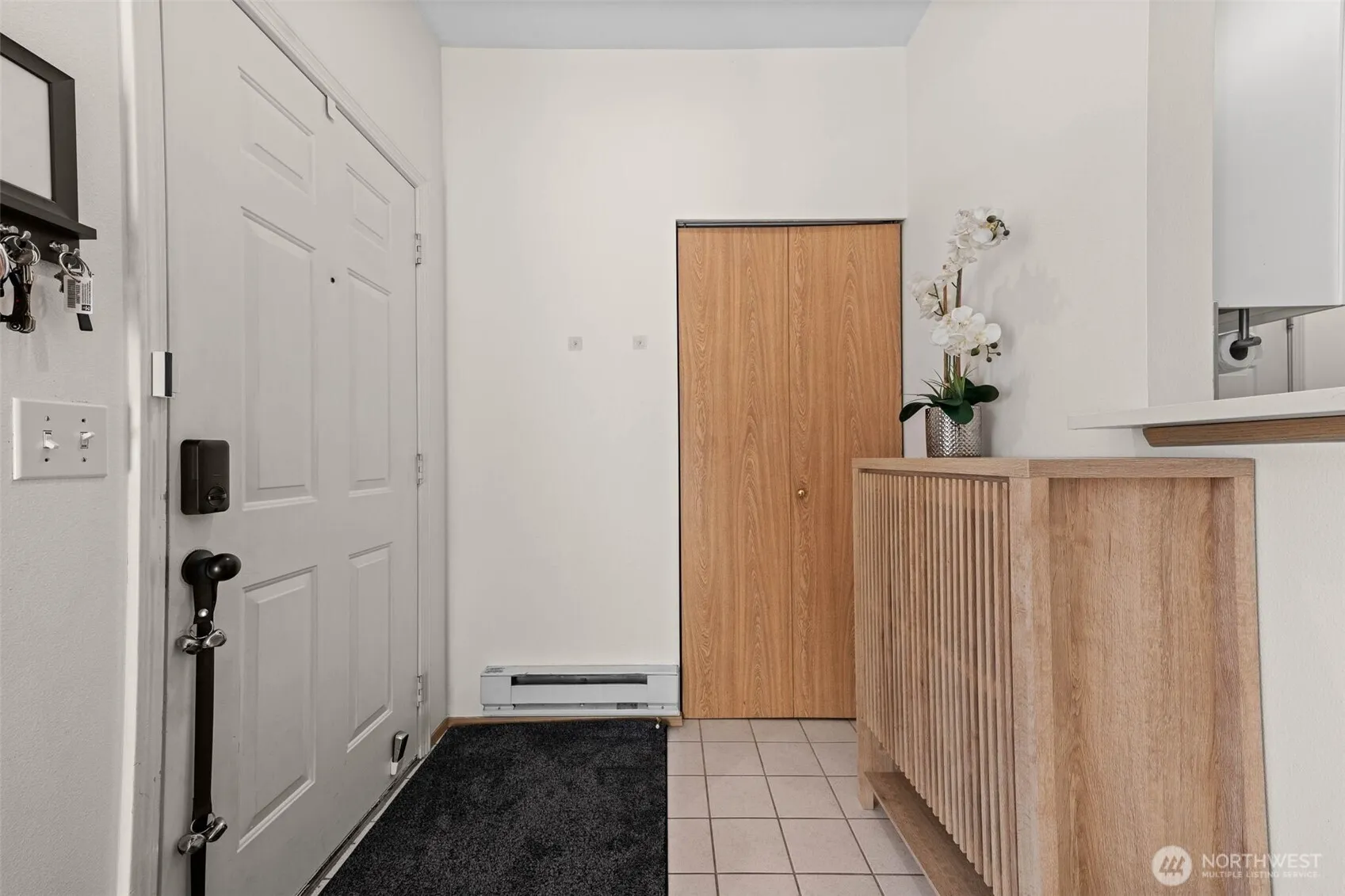 Property photo for 5801 S 232nd Place #6-6, Kent photo 2
