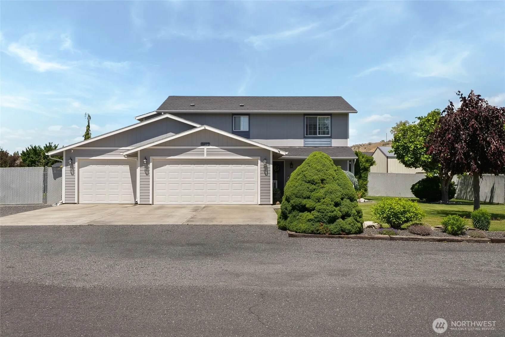 Property photo for 7690 Mcdougal Avenue Ne, Moses Lake photo 2