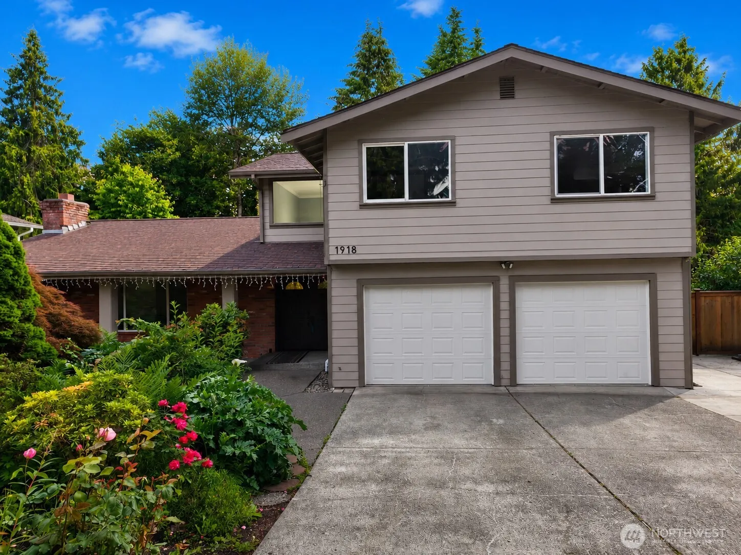 Property photo for 1918 109th Avenue Ct E, Edgewood photo 2