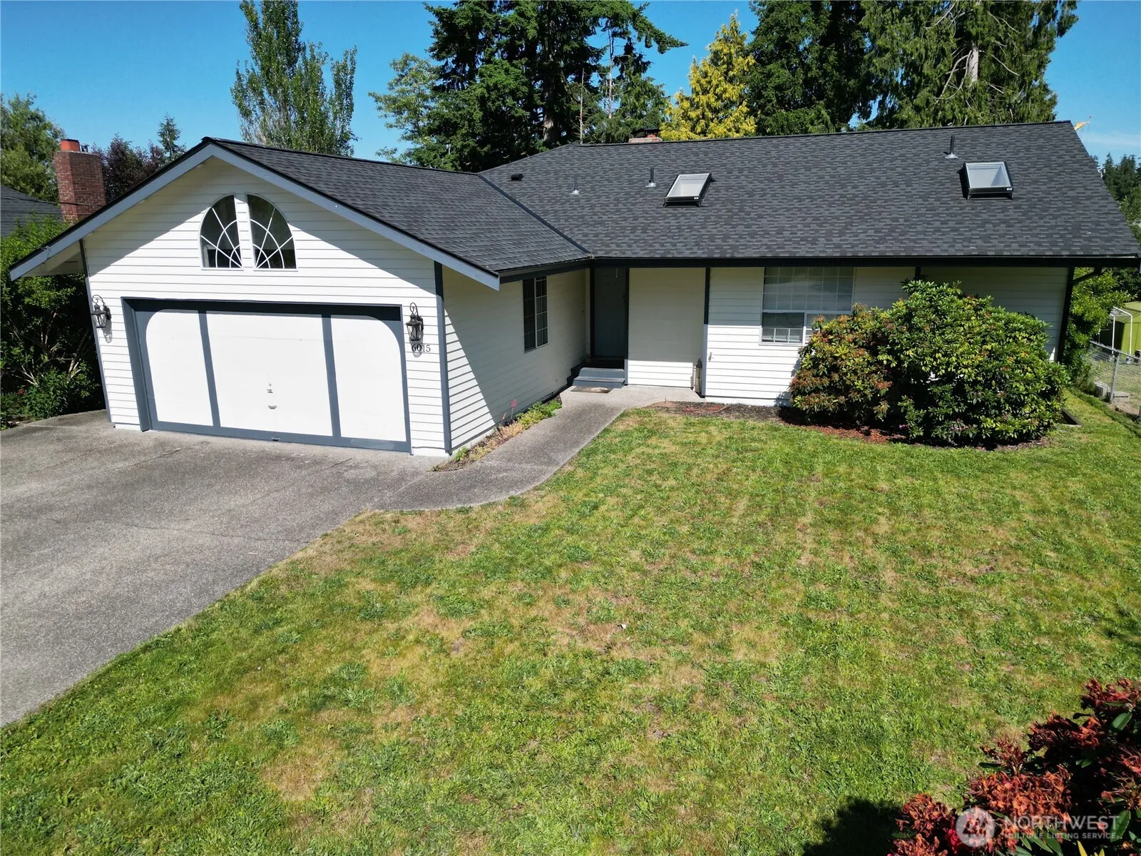 Property photo for 6015 Dexter Avenue #a/b, Everett
